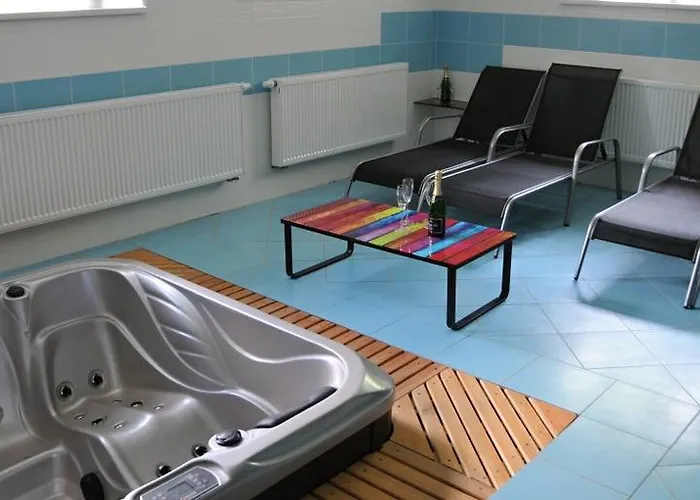 Lazy Daisy Pensionat 3*