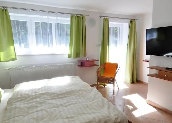 Lazy Daisy Pensionat 3*